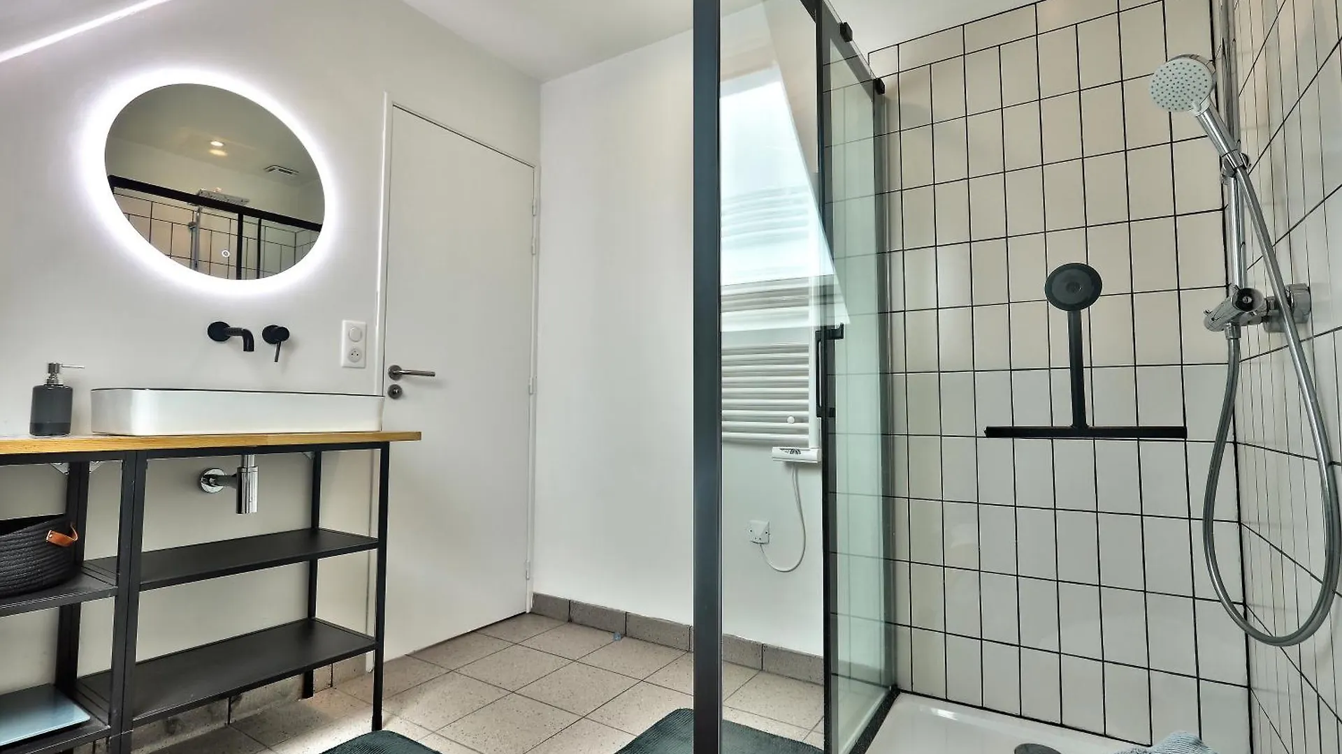 Le 5 Bel Air A Plogoff. Villa Holiday home